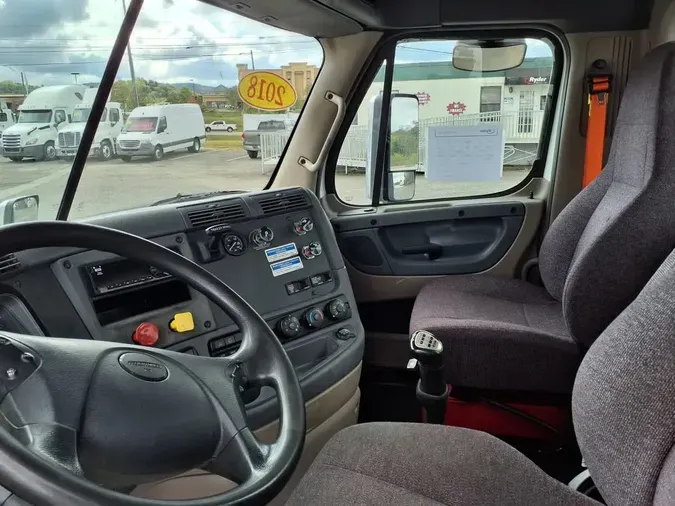2018 FREIGHTLINER/MERCEDES CASCADIA 125