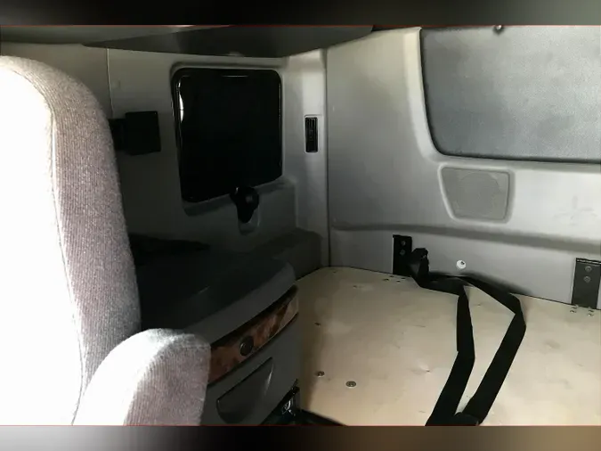 2021 INT LT625 6x4