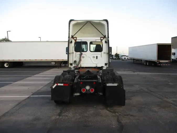 2018 FREIGHTLINER CASCADIA 125