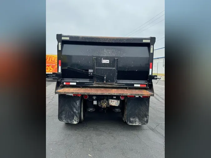 2017 Peterbilt 389