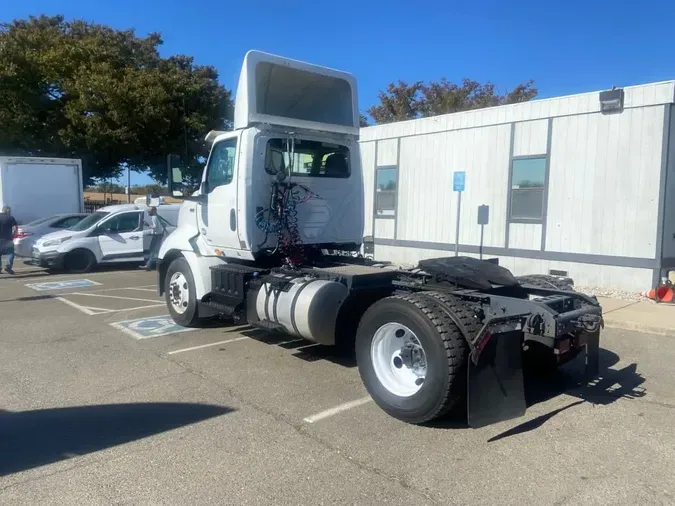 2019 NAVISTAR INTERNATIONAL RH613 DAYCAB S/A