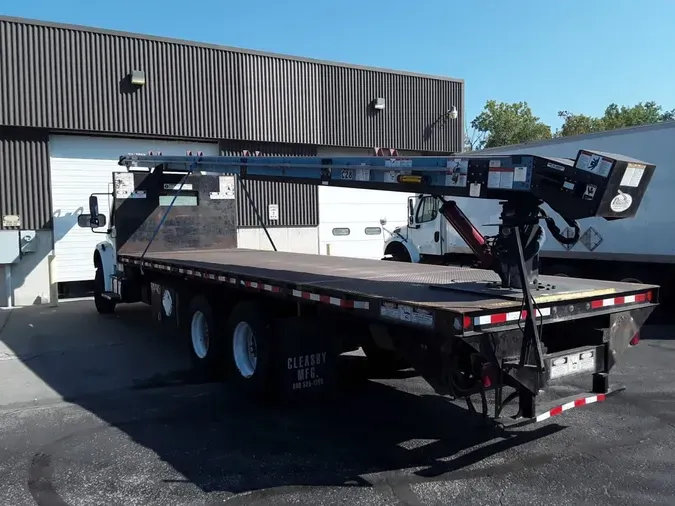 2017 FREIGHTLINER M2 1061df2425265dd18f0f2f4d9823ce04eb8