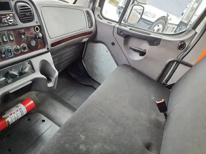 2019 FREIGHTLINER/MERCEDES M2 1061df4b2e7fa5be0a14eec1d9817c0c3fe
