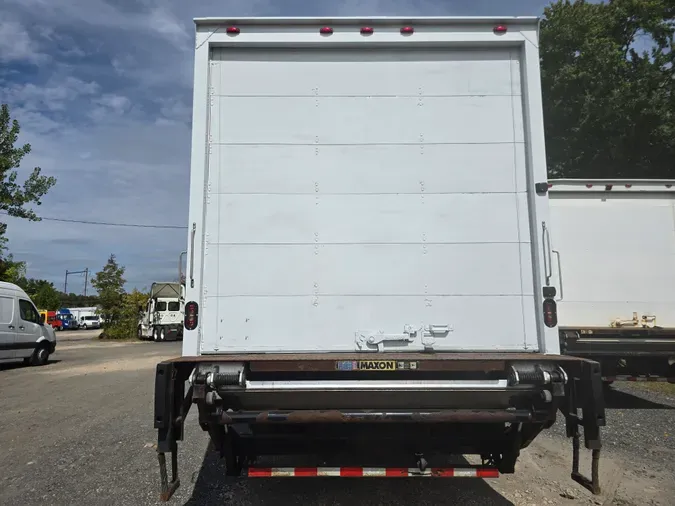 2018 FREIGHTLINER/MERCEDES M2 106