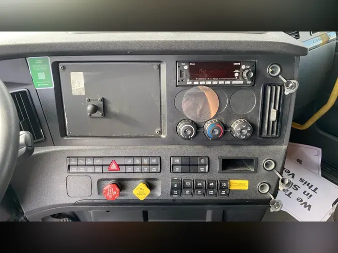 2023 Freightliner Cascadia 126