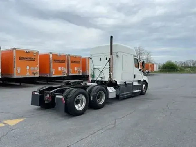 2020 Freightliner Cascadia