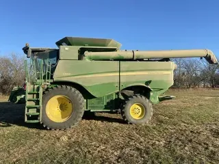 2016 John Deere S660