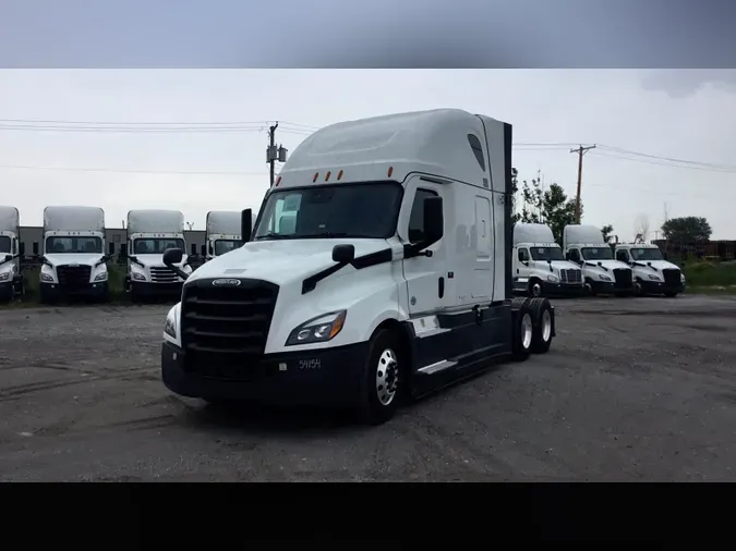 2023 Freightliner Cascadia 126