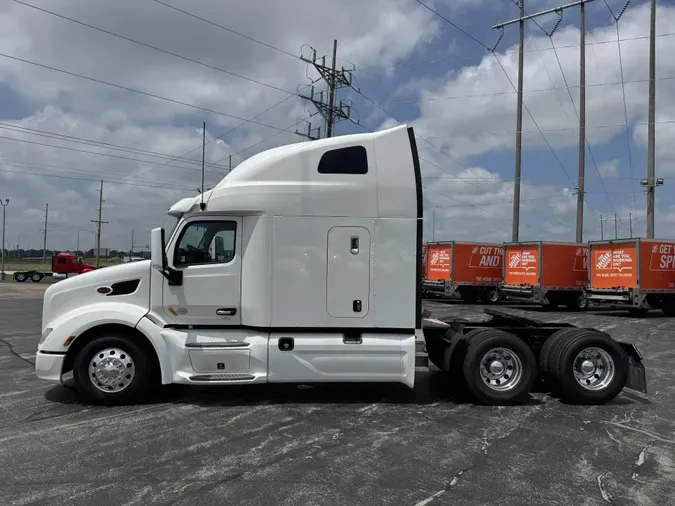 2022 Peterbilt 579