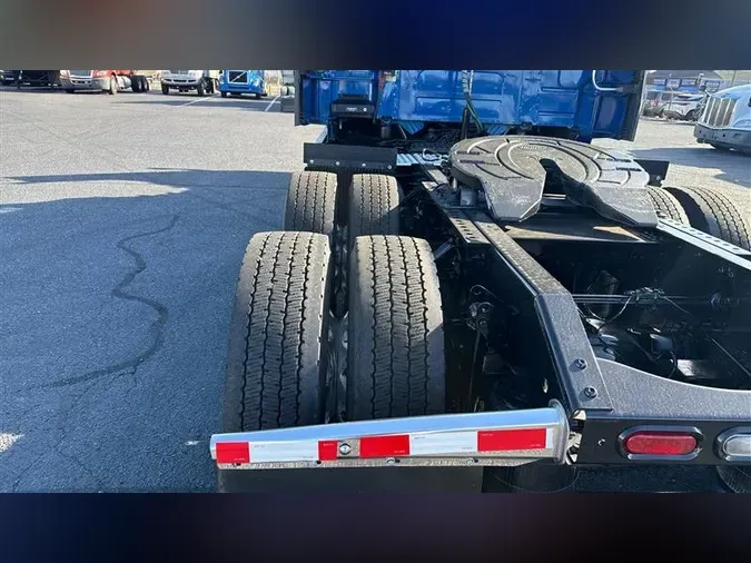 2021 VOLVO VNL7601e0ce5dfdc2b455d63c6f21fddf25bde