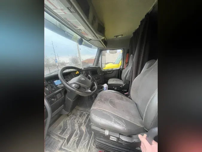 2019 VOLVO VNR64T4001e0dca104a27837869190128b0002dee