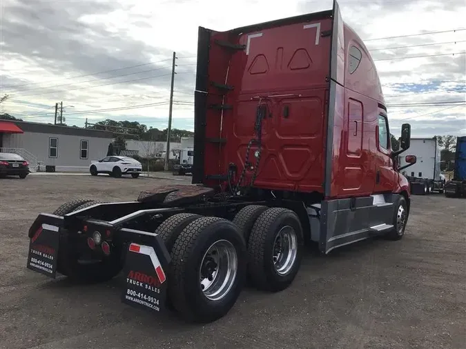 2020 FREIGHTLINER CASCADIA