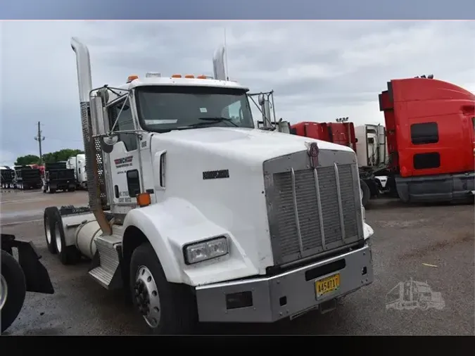 2013 KENWORTH T800