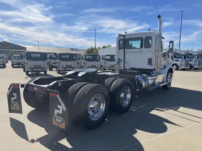 2017 Peterbilt 567