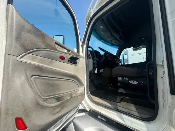 2022 Peterbilt 579
