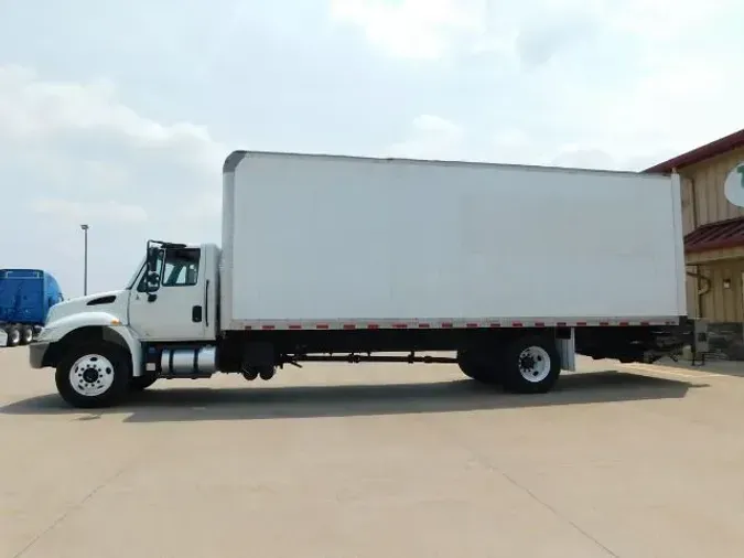2018 International DuraStar 4300