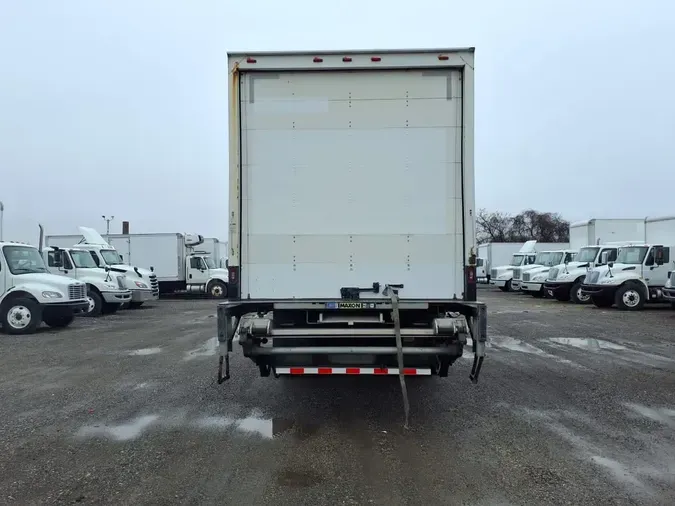 2018 FREIGHTLINER/MERCEDES M2 106