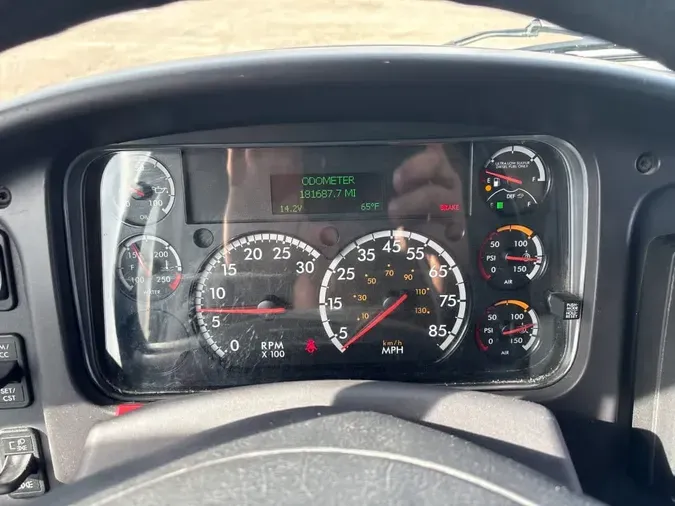 2020 FREIGHTLINER/MERCEDES M2 1061e1895ed438af4d3d034a880aa9789c2