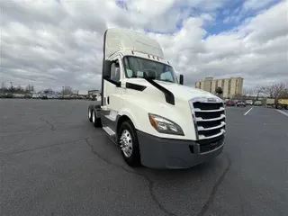 2020 FREIGHTLINER CA126