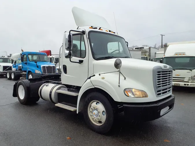 2017 FREIGHTLINER/MERCEDES M2-112