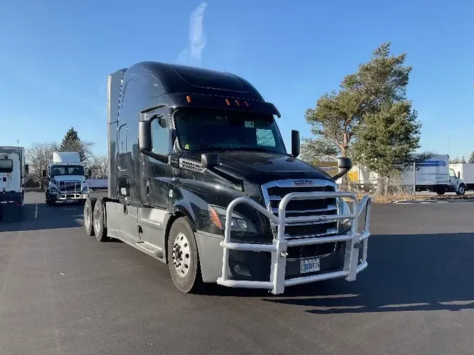 2019 Freightliner T12664ST1e1efd1165a9eea275704757f4e10012