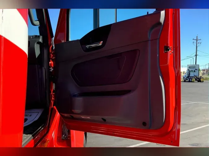 2023 INT LT625 6X4