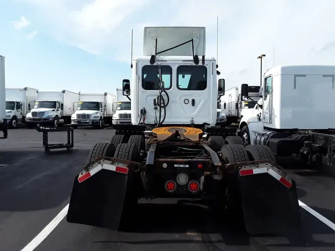 2019 FREIGHTLINER CASCADIA 125
