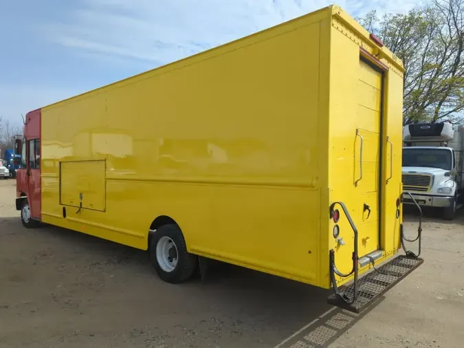 2017 FRTLR CUSTOM CHASSIS CORP MT-55 WALK-IN