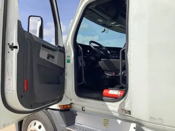 2020 Freightliner Cascadia