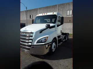 2019 FREIGHTLINER NEW CASCADIA PX12664