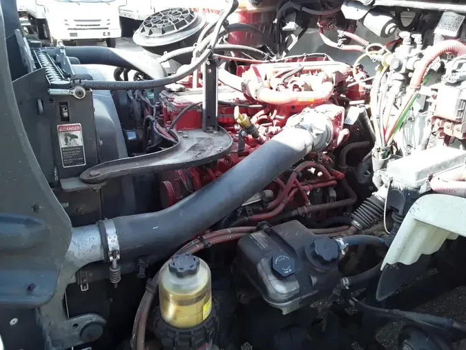 2019 FREIGHTLINER M2 106