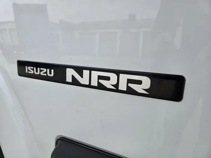 2017 Isuzu NRR