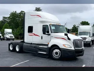 2023 INT LT625 6X4