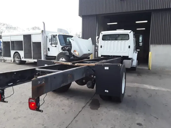 2020 FREIGHTLINER/MERCEDES M2 1061e33cddf5bada1c344950026a5f63a1e