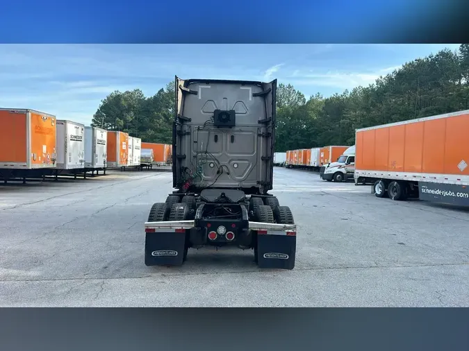 2021 Freightliner Cascadia