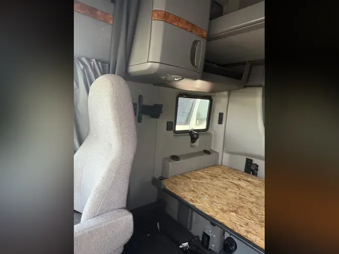 2022 International LT625