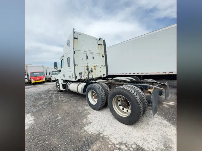 2018 FREIGHTLINER/MERCEDES CASCADIA 125