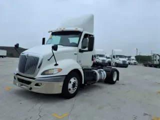 2019 NAVISTAR INTERNATIONAL RH613 DAYCAB S/A