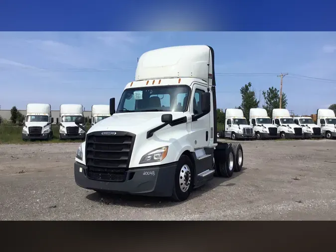 2020 Freightliner Cascadia 126