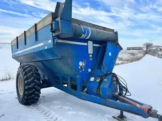 1995 Kinze 640