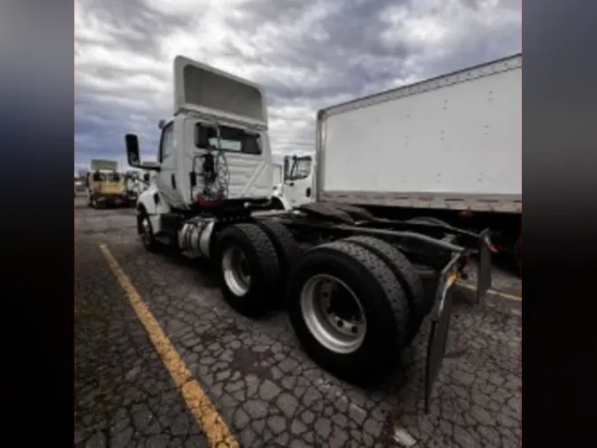 2020 NAVISTAR INTERNATIONAL LT625 DAYCAB T/A