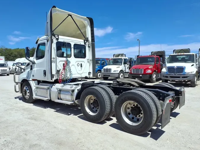 2020 FREIGHTLINER/MERCEDES NEW CASCADIA PX126641e392645ef335a62fbe25a13917de626