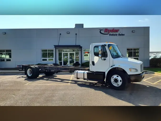 2018 FREIGHTLINER/MERCEDES M2 106