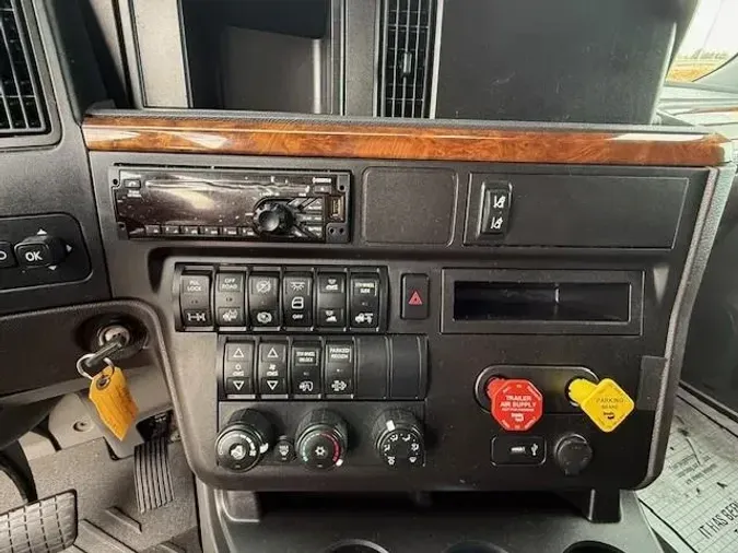 2019 International LT625