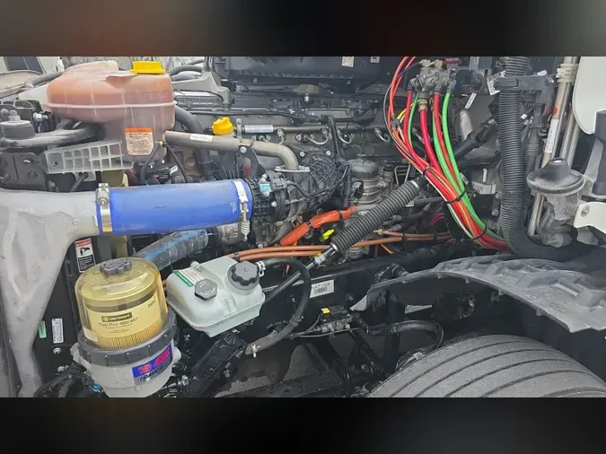 2022 Freightliner Cascadia 126