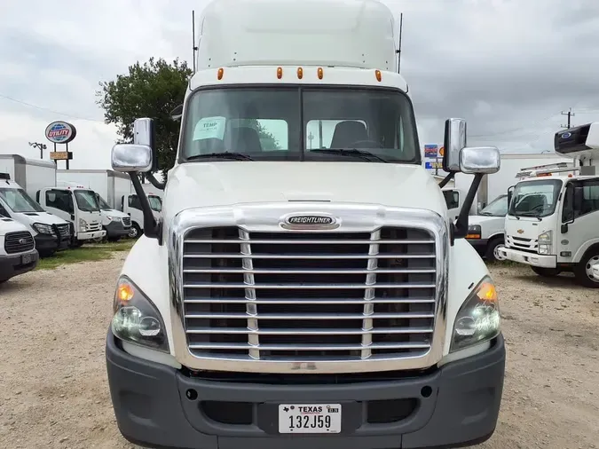2020 FREIGHTLINER CASCADIA 125