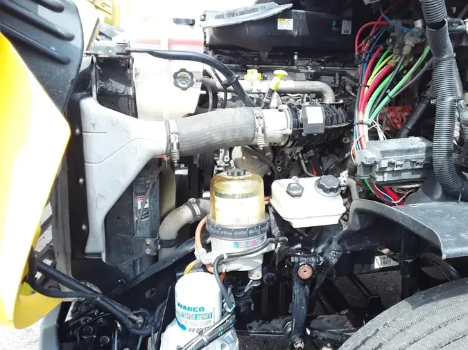2018 FREIGHTLINER CASCADIA 113