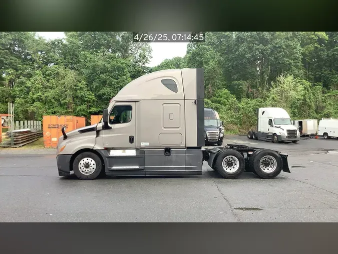 2021 Freightliner Cascadia