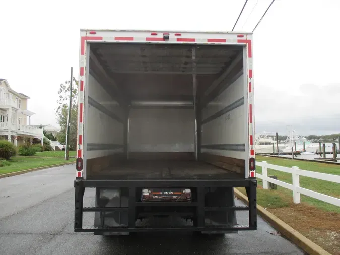 2019 FREIGHTLINER M2