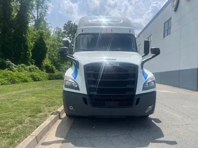 2021 Freightliner Cascadia